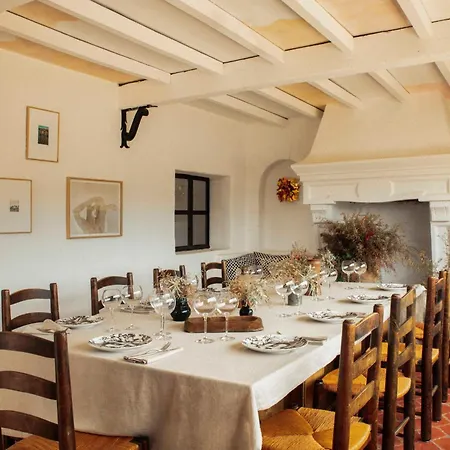 Les Bains Gardians Hotel