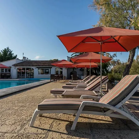 Hotel Les Bains Gardians